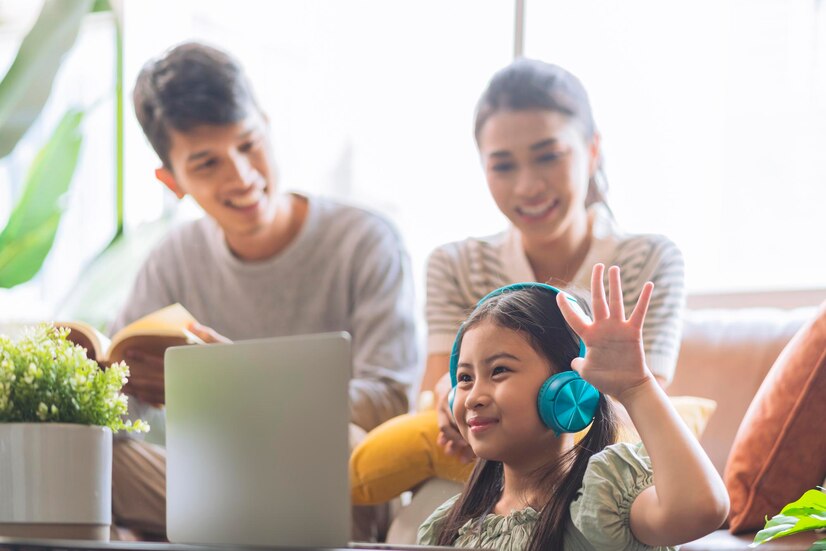 Top 10 Reasons why education system needs school management app